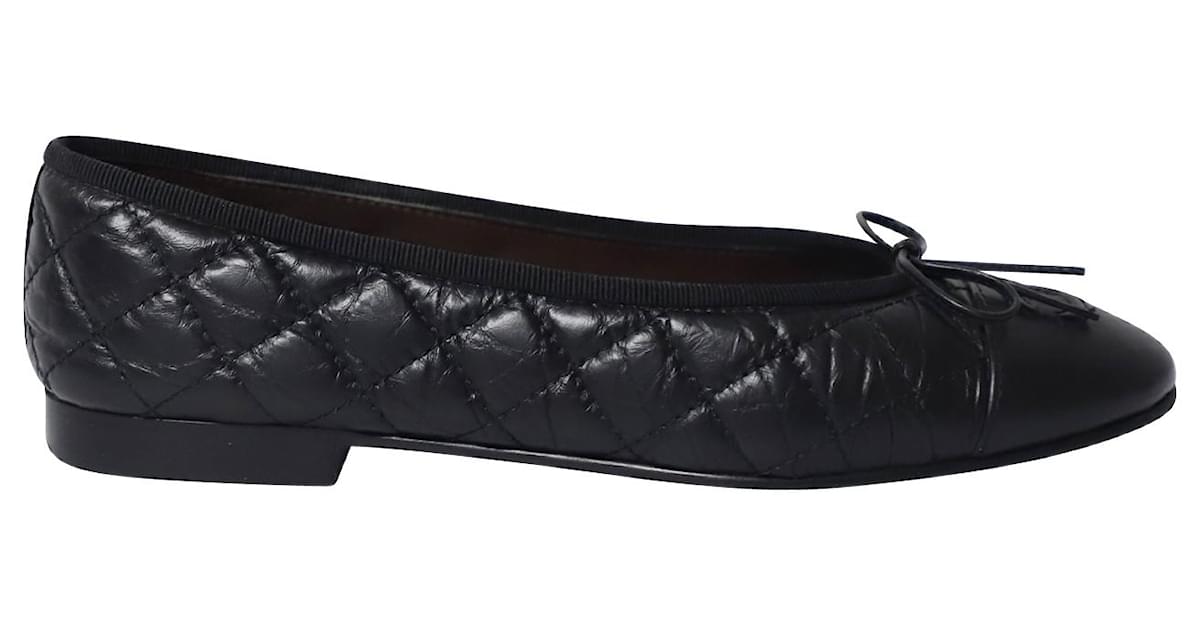 Chanel Classic Quilted Ballet Flats in Black Leather ref.641625