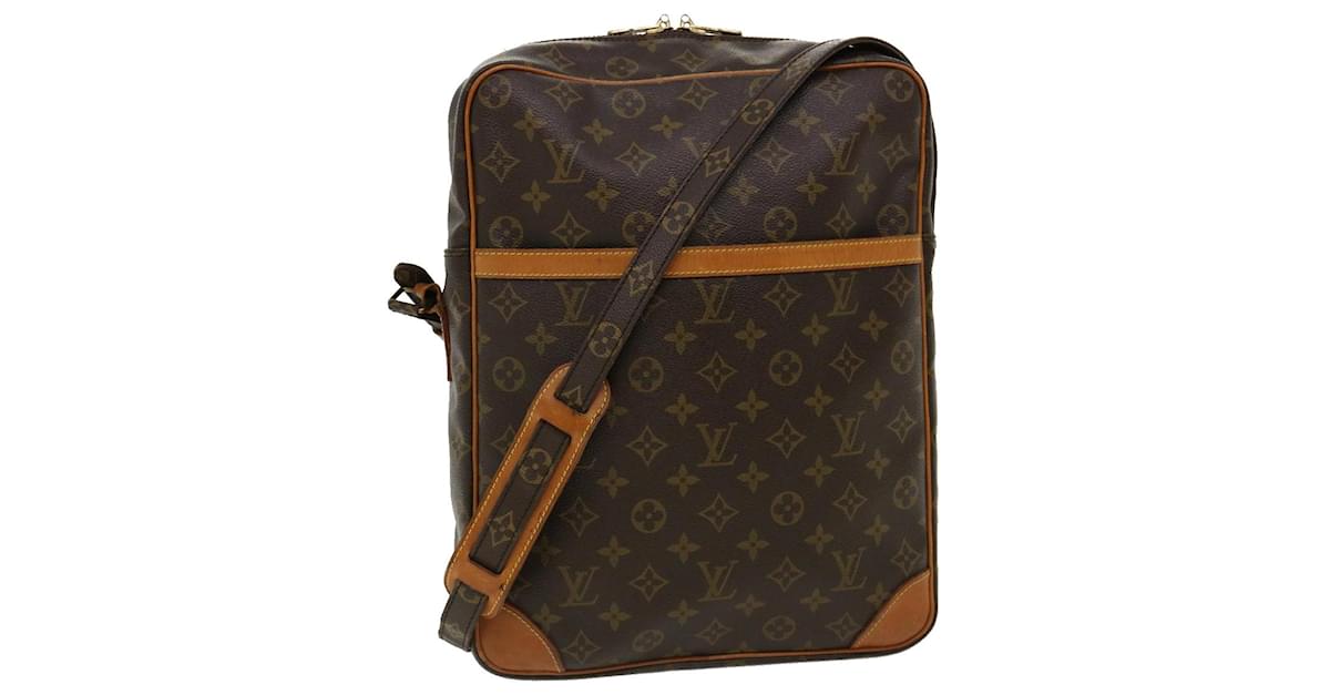 LOUIS VUITTON Monogram Danube GM Shoulder Bag M45262 LV Auth 31470 Cloth  ref.659797 - Joli Closet