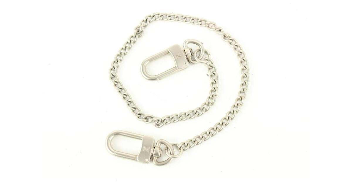 Louis Vuitton Silver Chain Strap or Pochette Extender ref.661135 - Joli  Closet