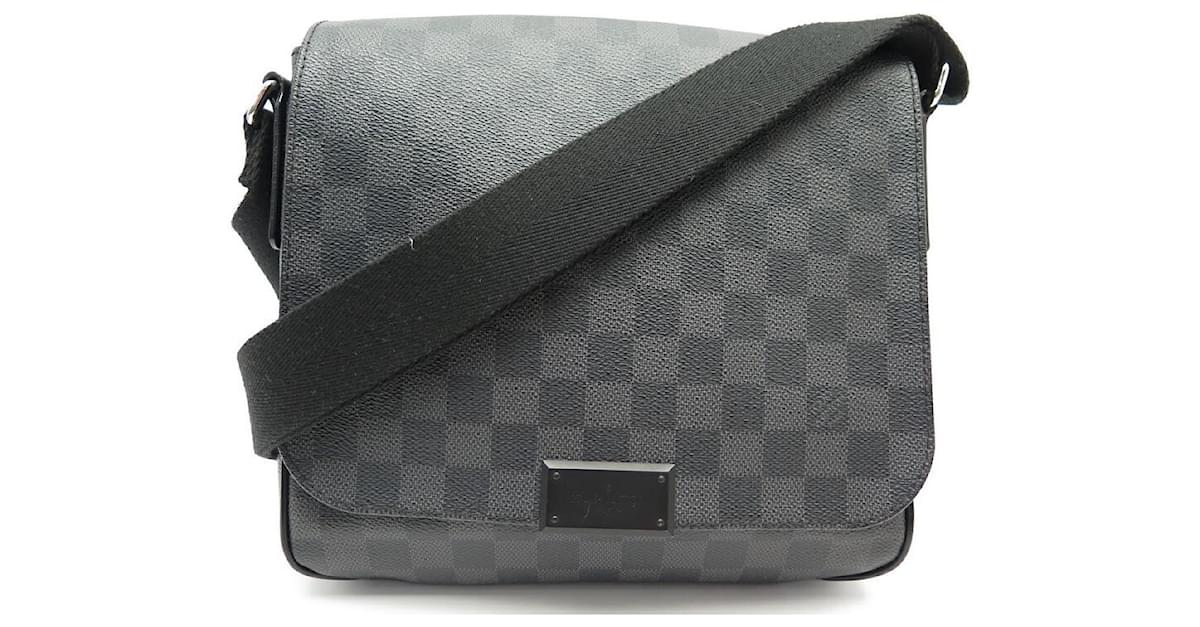 LOUIS VUITTON DISTRICT PM SADDLEBAG DAMIER GRAPHITE CANVAS N41260