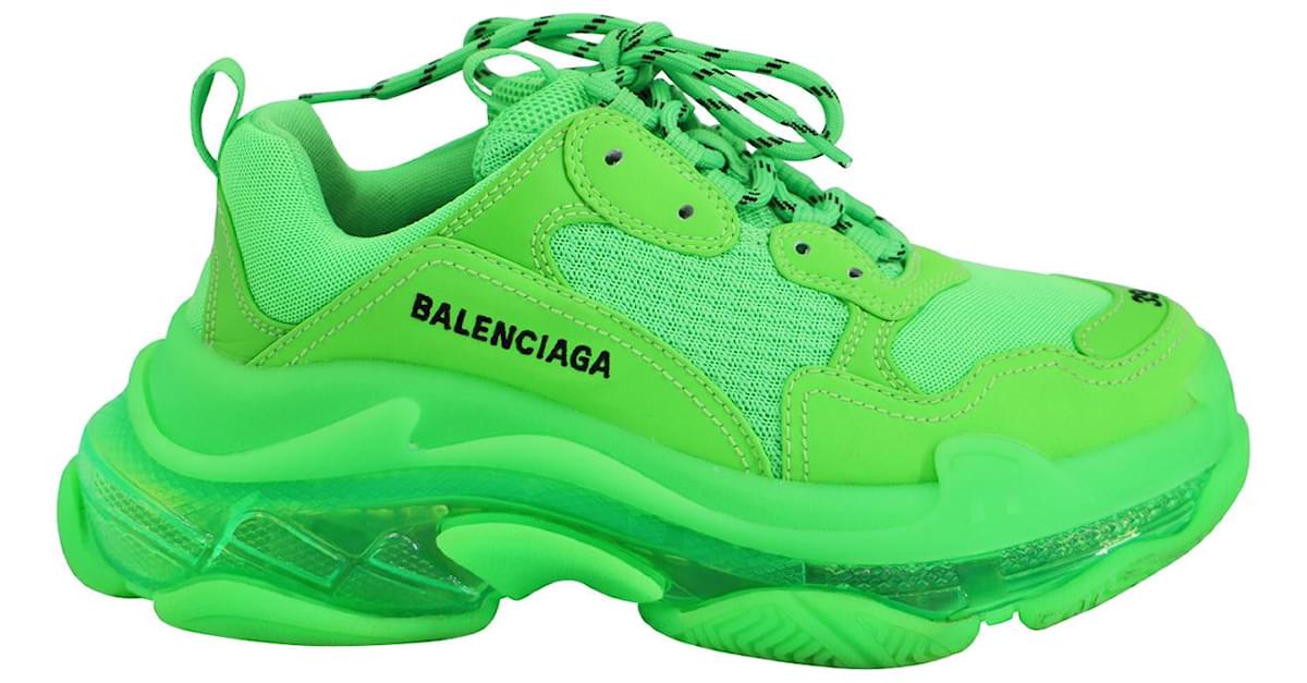 Violate North Hopeful Balenciaga Triple S Sneaker in Neon Green Nylon Mesh ref.666417 - Joli  Closet