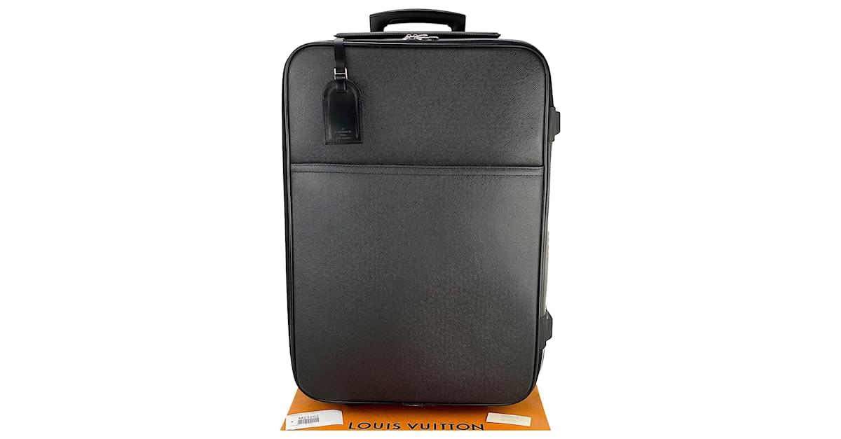 Louis Vuitton Pegase 60 Ardoise Taiga Rolling suitcase carry on Luggage pre  owned Black Leather ref.673994 - Joli Closet