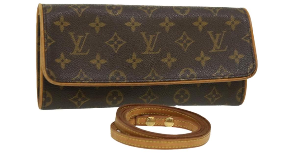 LOUIS VUITTON Monogram Pochette Twin GM Shoulder Bag M51852 LV Auth rd4742