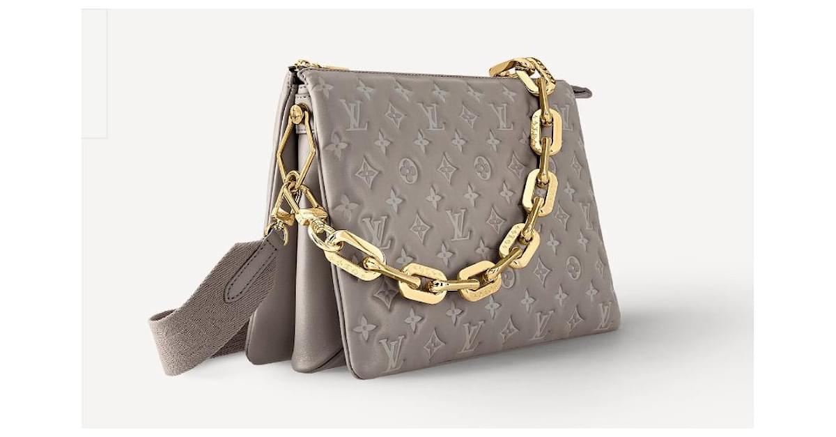 Louis Vuitton LV Coussin MM bag Taupe Brown Leather ref.495890 - Joli Closet