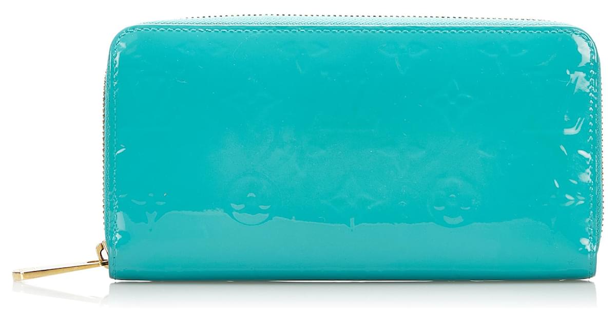 LOUIS VUITTON Vernis Zippy Wallet Turquoise 325674