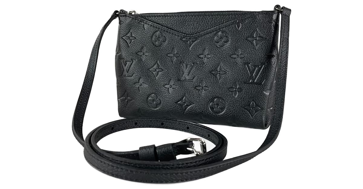 ❤️Louis Vuitton Pochette Pallas Noir❤️