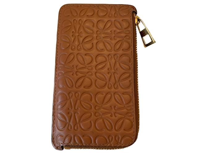 Loewe Logo embossed card holder Hazelnut Leather ref.714058 - Joli