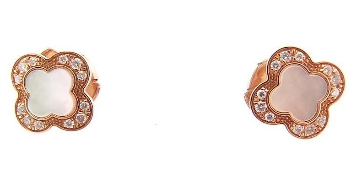 NEUF BOUCLES D OREILLES MAUBOUSSIN TREFLE DE TOI PM OR ROSE NACRE DIAMANTS Dore ref.714829 Joli Closet