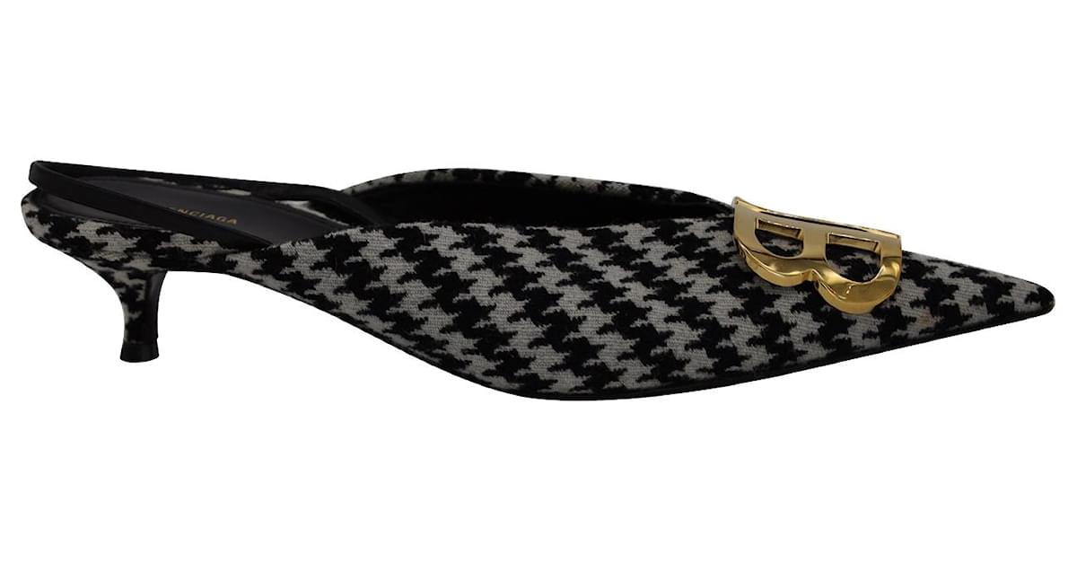 Balenciaga BB Knife Houndstooth Slingback Pumps in Black