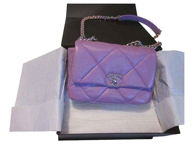 Chanel 19 Purple Leather ref.725310 - Joli Closet