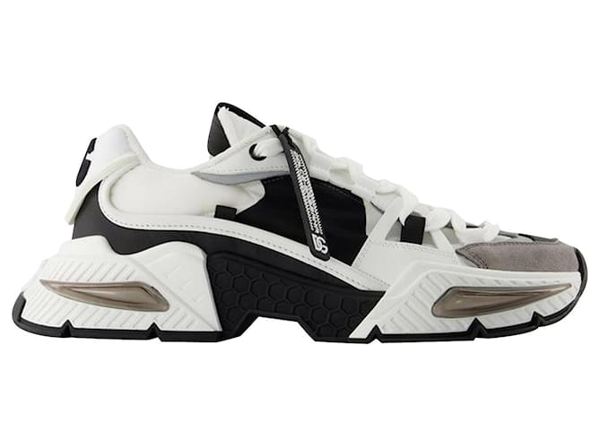 【関税&送料込】Dolce & Gabbana White Airmaster Sneakers Dolce & Gabbana Airmaster Panelled Sneakers | White | FARFETCH