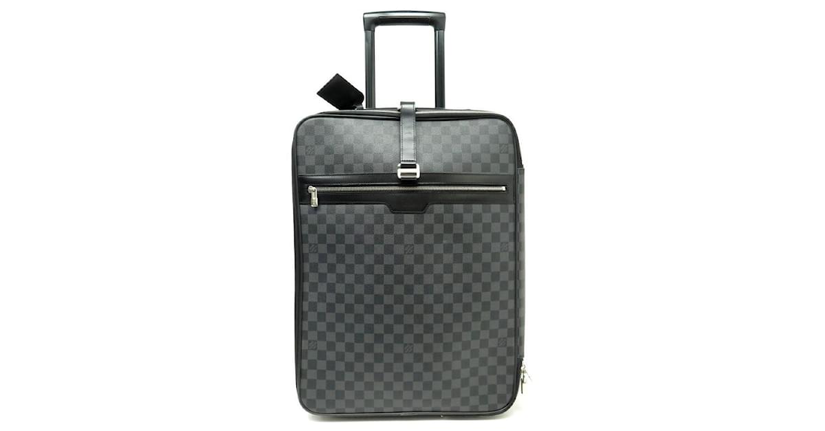 Louis Vuitton Pégase Suitcase 349398