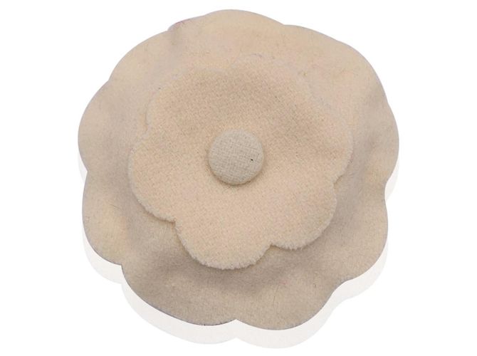 Broche Fleur Vintage En Plastique Marron/beige - 4.3 Cm - Occasion En Très Bon état - Accessoire Rétro