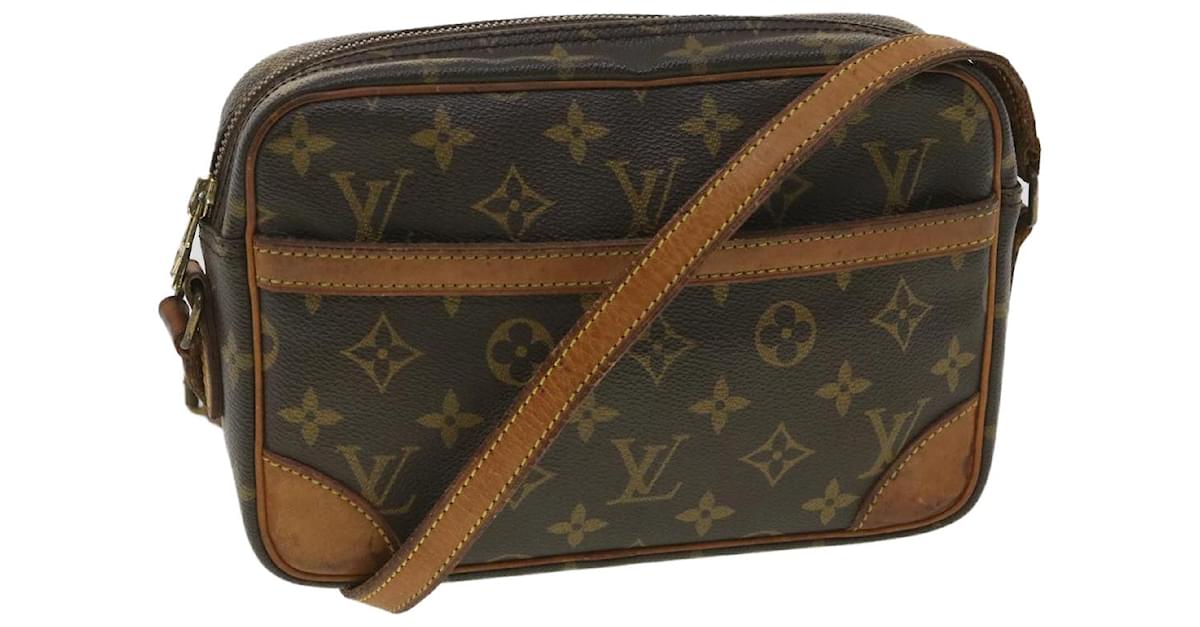 LOUIS VUITTON Louis Vuitton Monogram Trocadero 23 Shoulder Bag Pochette  M51276