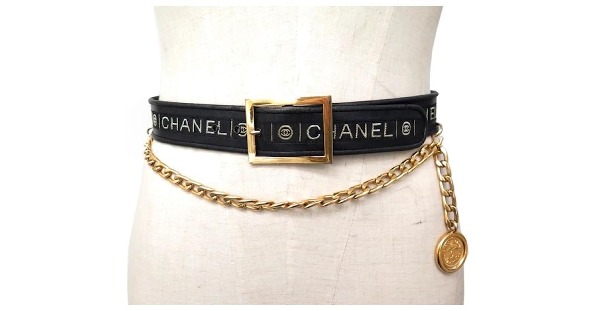 Chanel Vintage Charm Belt Black Gold hardware Leather Metal ref