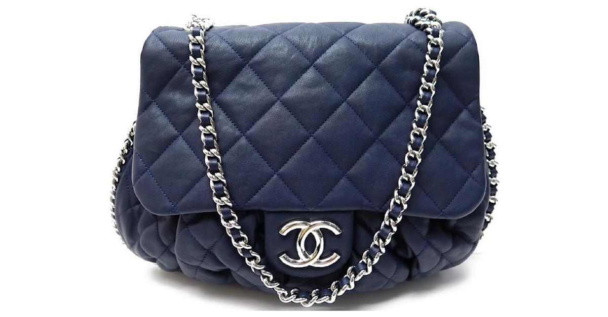 CHANEL HOBO HANDBAG IN BLACK QUILTED LEATHER LOGO CC QUILTED BAG PURSE  ref.517750 - Joli Closet