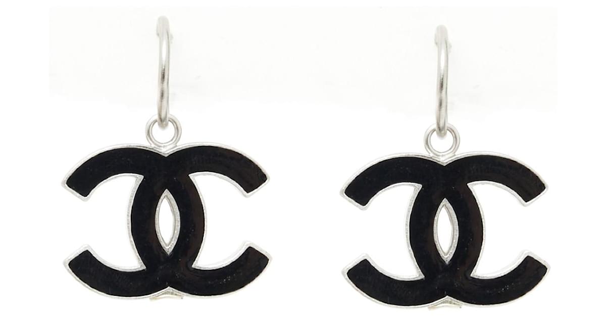 CC” Logo Creoles Chanel