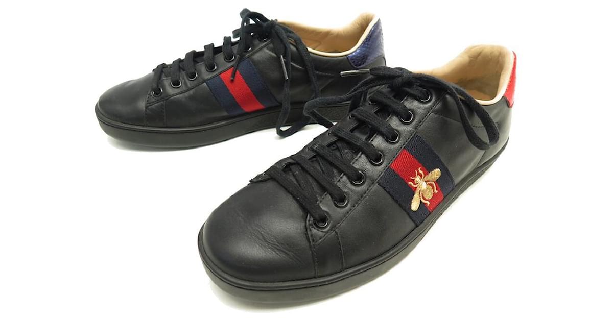 GUCCI Men's Ace Black Leather Bee Embroidered Low Top Laced Up