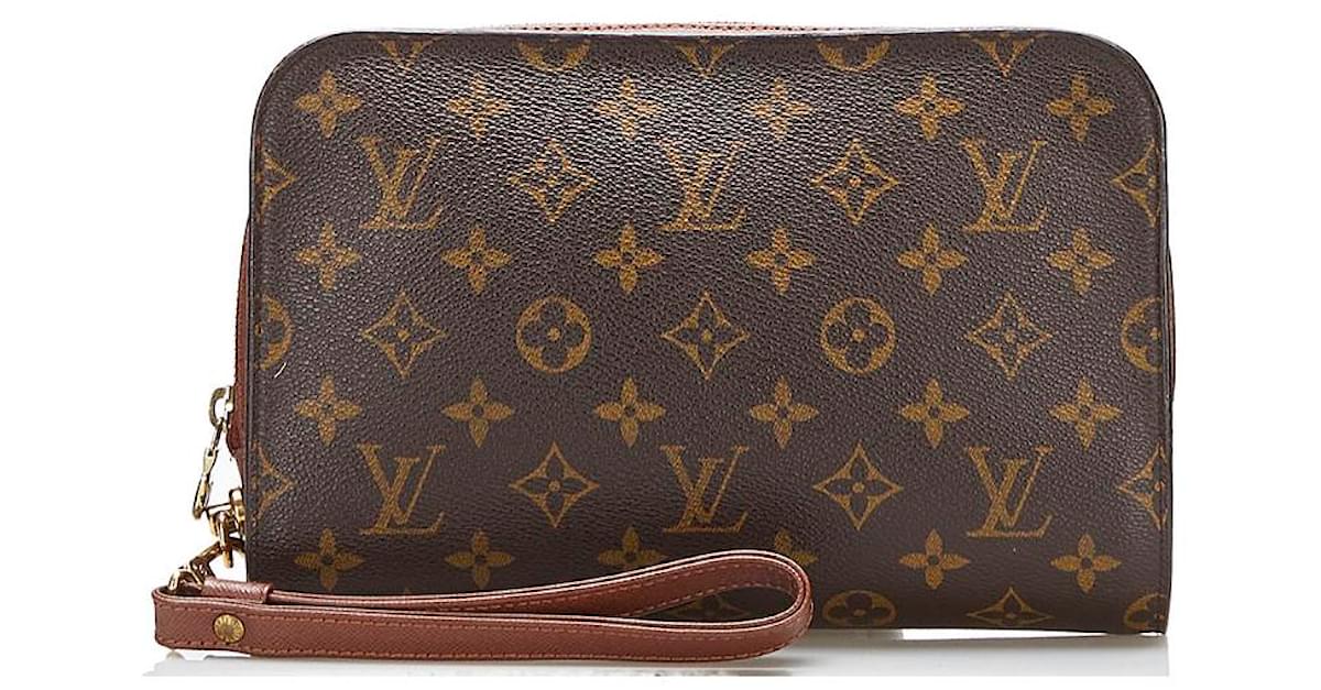 Louis Vuitton Monogram Pochette Orsay Brown ref.785590 - Joli Closet