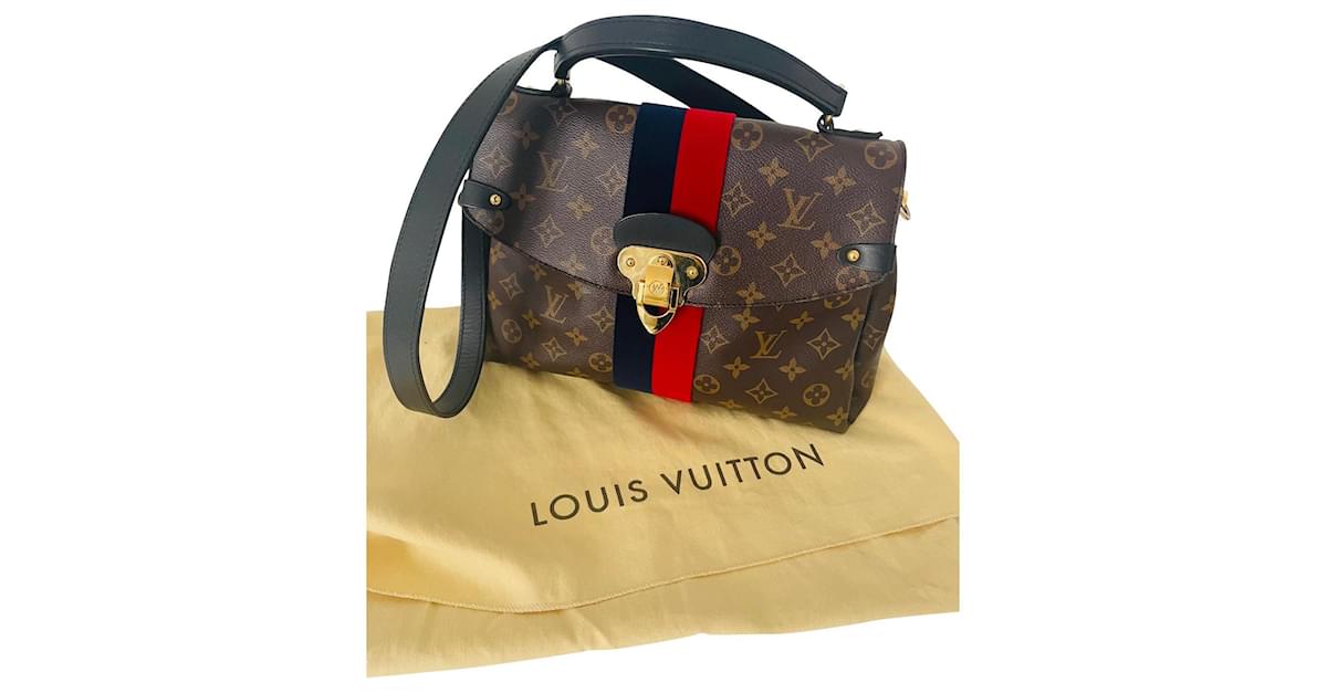 LOUIS VUITTON Montaigne Bag in Navy Blue Leather - 101388 ref