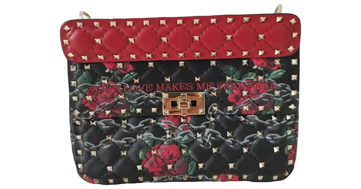 Valentino Garavani Valentino Rockstud Spike bag in black and red leather  Multiple colors ref.790540 - Joli Closet