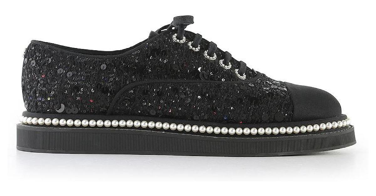 Chanel Black Sequin Embellished Tweed And CC Faux Pearl Trim Platform  Sneakers Cotton ref.792812 - Joli Closet