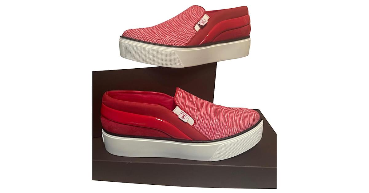 Louis Vuitton Sneakers Pink Red Patent leather Cloth ref.796022