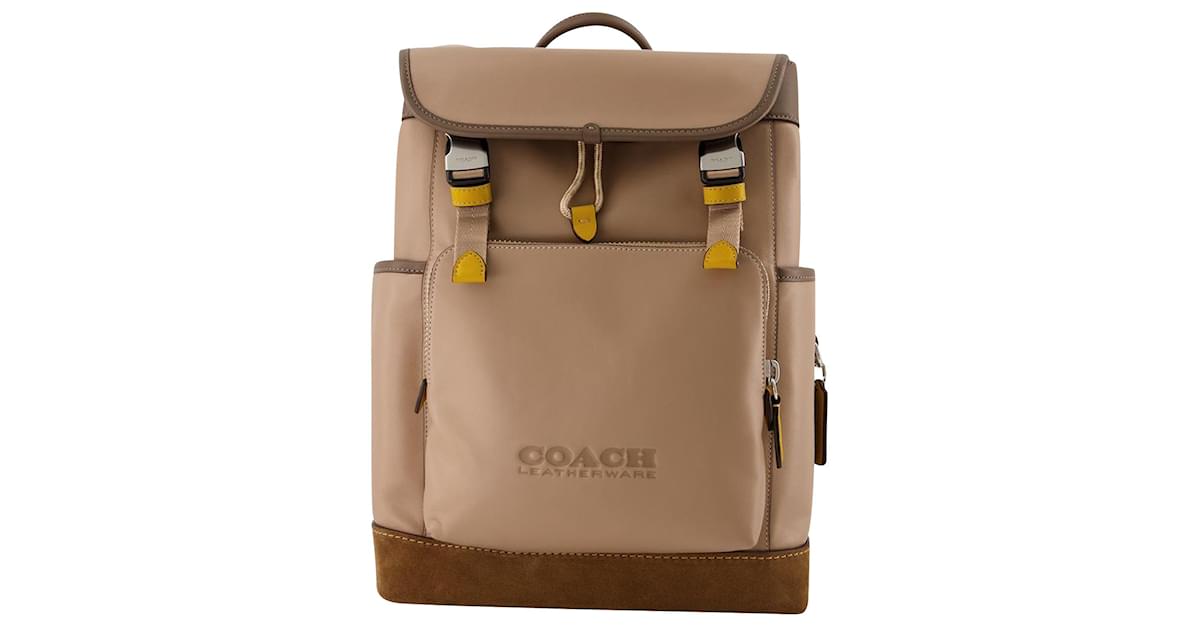 Hitch Backpack - Coach - Leather - Cocoa