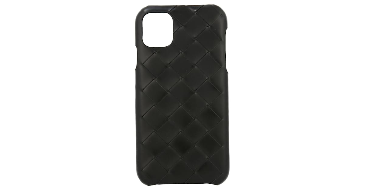 BOTTEGA VENETA: intrecciato leather smartphone case - Black