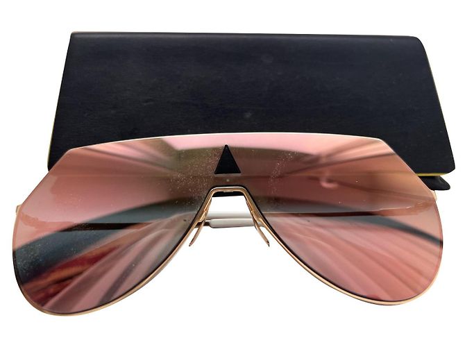 Fendi Sunglasses Golden Gold hardware Metal ref.846783  display picture 1