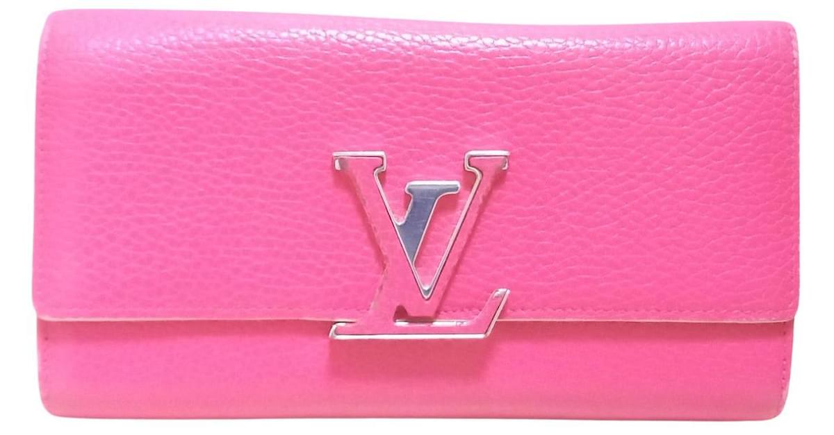 Louis Vuitton CAPUCINES Pink Leather ref.133258 - Joli Closet
