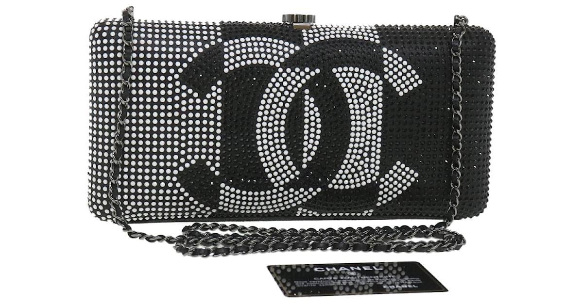 Chanel White Quilted Lambskin Mini Flap With Heart Charms Brushed Gold  Hardware, 2022 Available For Immediate Sale At Sotheby's