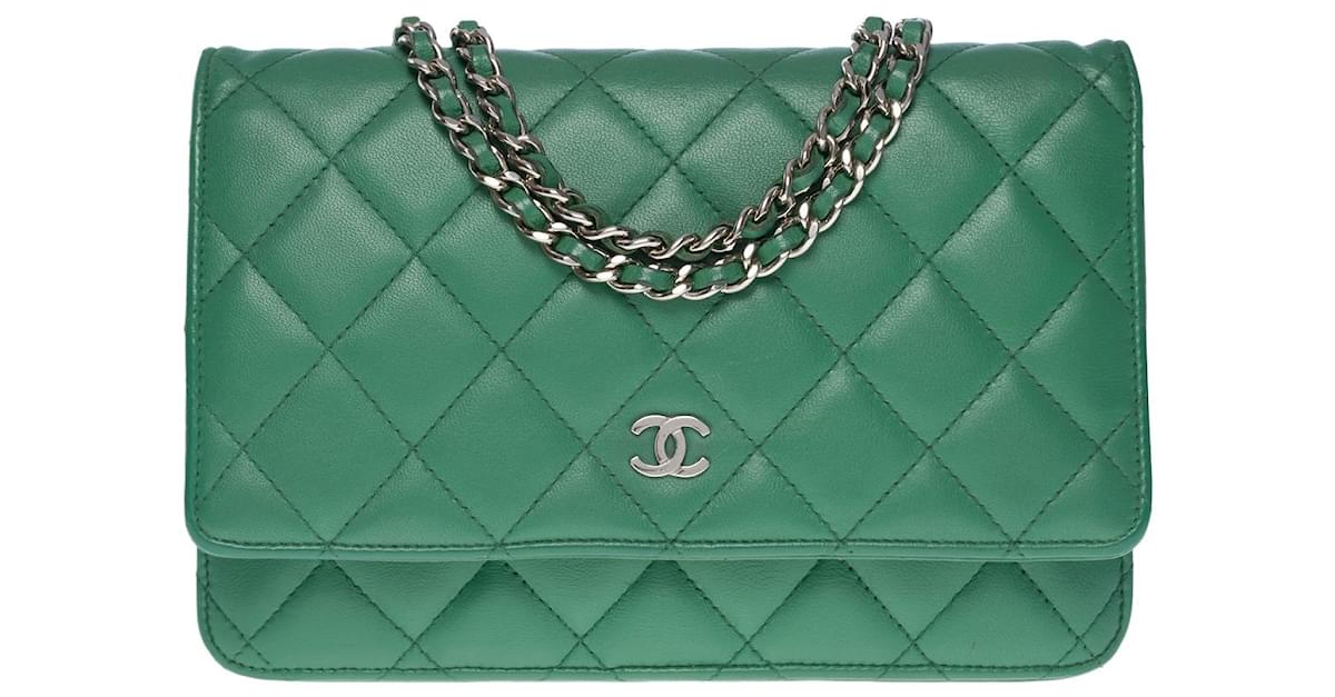 CHANEL Wallet on Chain Bag in Green Leather - 101006 ref.868236