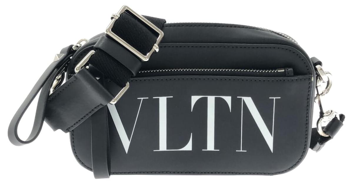 Valentino Garavani VLTN Black Leather ref.872343 - Joli Closet