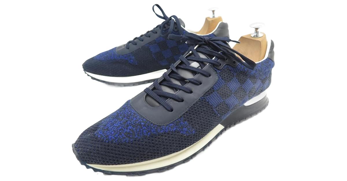 Run away cloth low trainers Louis Vuitton Blue size 11 US in Cloth