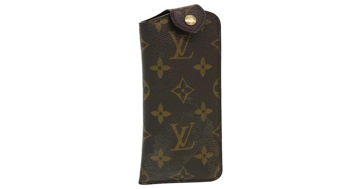 LOUIS VUITTON Monogram Etui Lunette PM Glasses Case M66545 LV Auth 38361