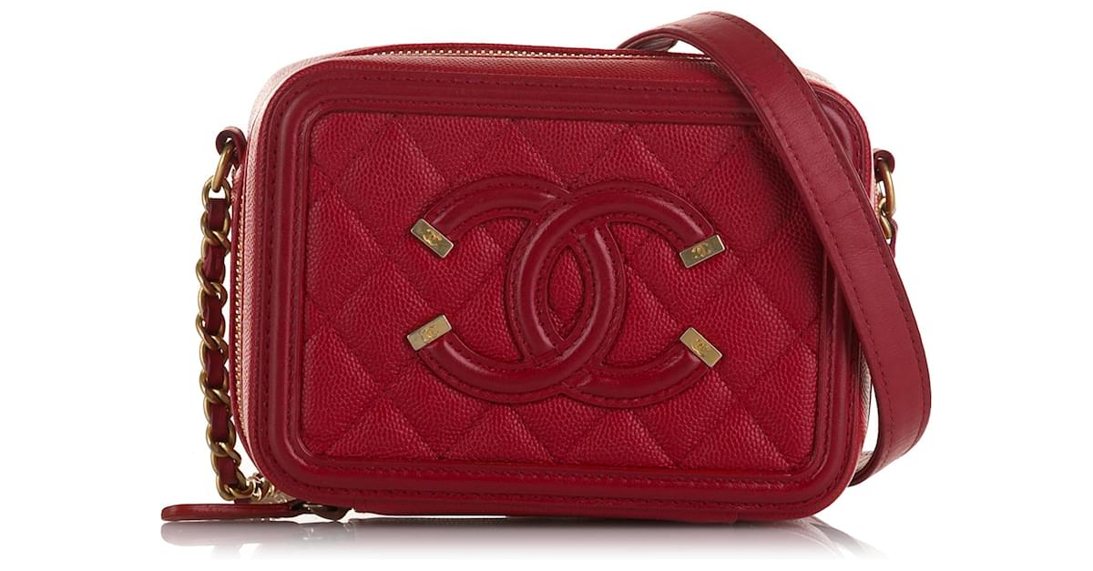 Chanel Red Mini CC Filigree Caviar Vanity Case Leather ref.878830 - Joli  Closet