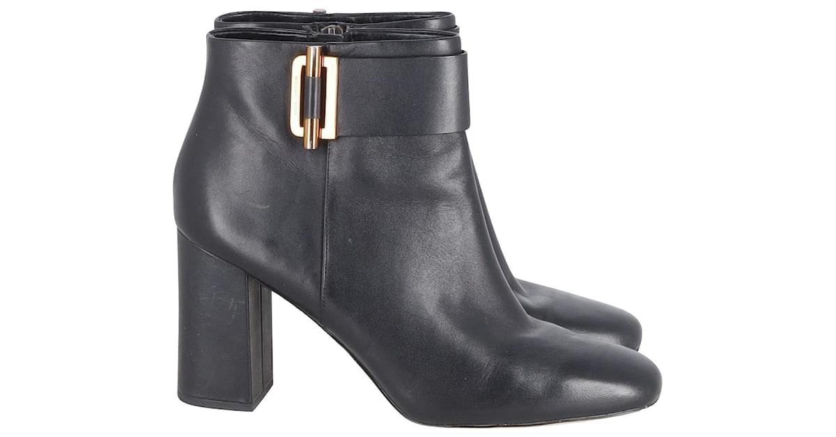 Michael Kors Gloria Ankle Boots in Black Leather ref.878918 - Joli