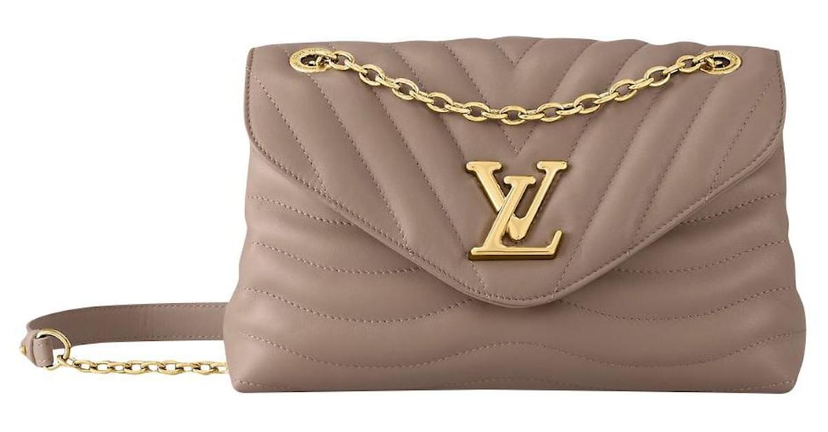 Louis Vuitton Dark Taupe Quilted Calf New Wave Chain MM in 2023