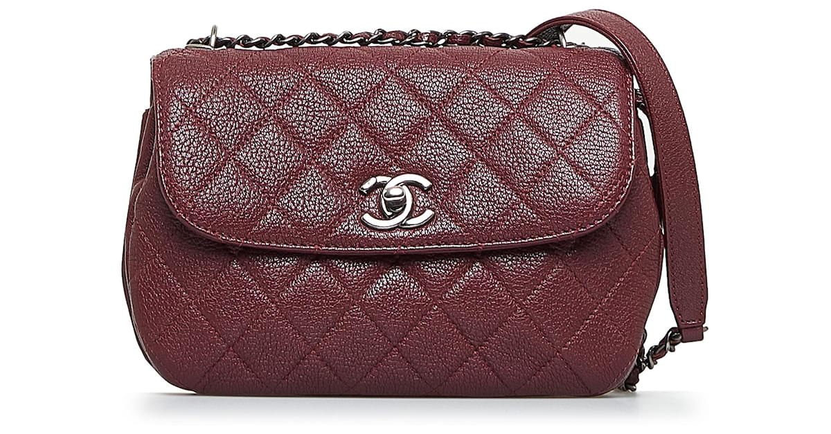 Chanel Red CC Caviar Chain Shoulder Bag Dark red Leather ref.891131 - Joli  Closet