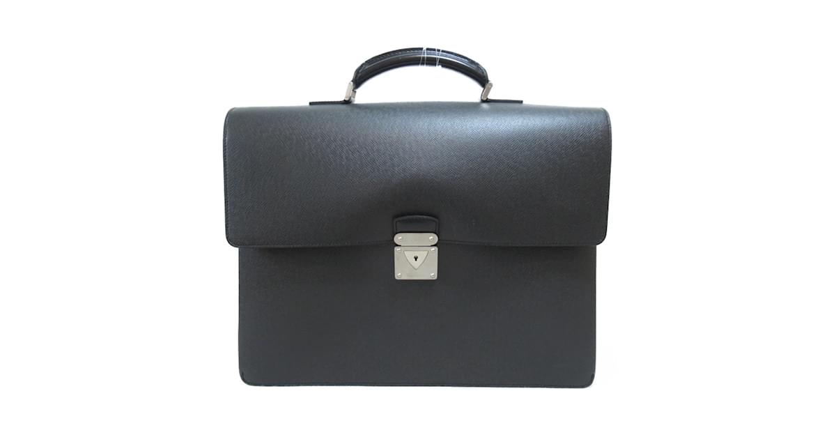 Louis Vuitton Taiga Robusto Black M31042 Business Bag Briefcase