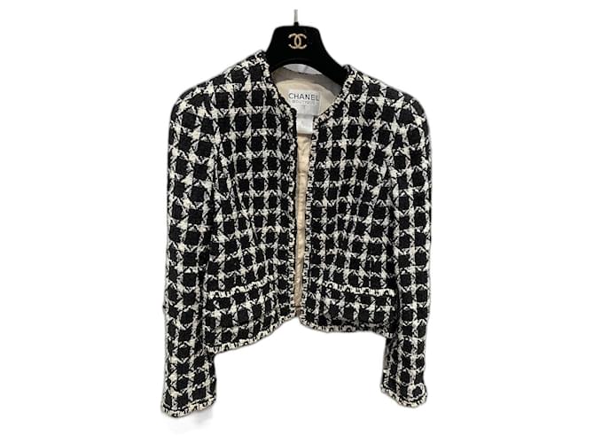 Chanel Jackets Black Beige Wool ref.912476 Joli Closet