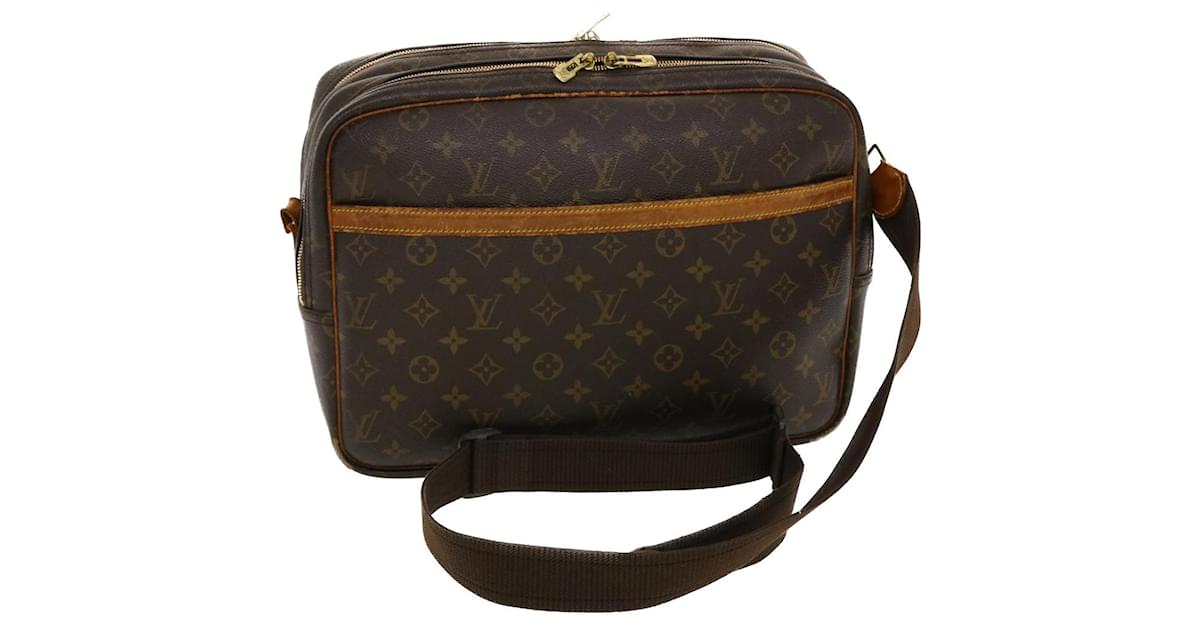 LOUIS VUITTON Monogram Reporter GM Shoulder Bag M45252 LV Auth