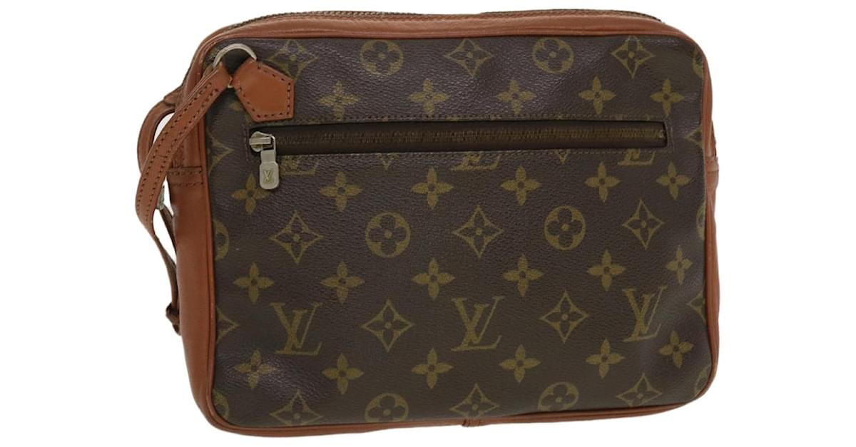 LOUIS VUITTON Epi Chaillot Clutch Bag Black M52542 LV Auth 38085