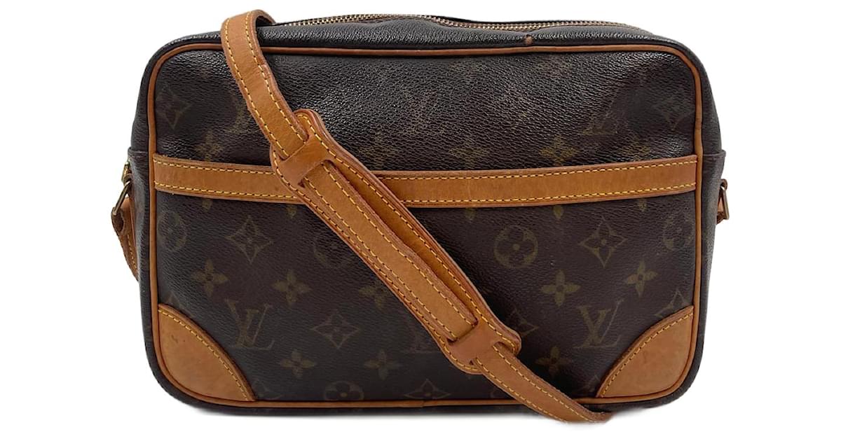 LOUIS VUITTON Authentic Trocadero 27 Brown Monogram Canvas 