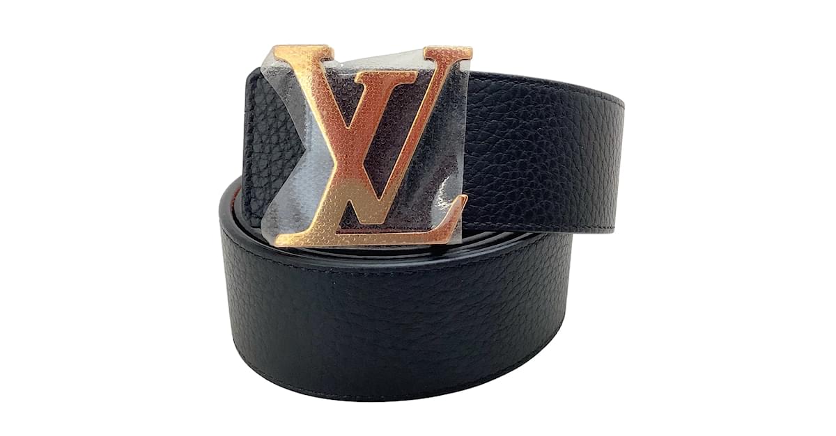 LOUIS VUITTON. Cintura in pelle epi nera, fibbia LV arge…