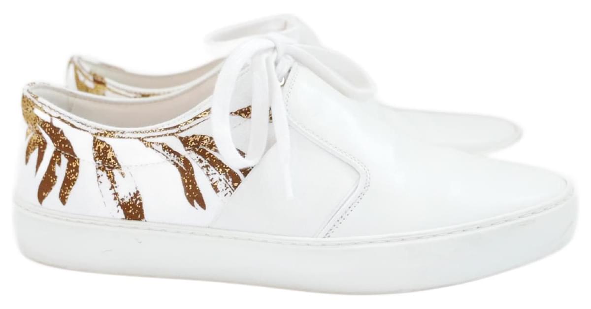 Chanel cruise 2018 Gold Foil Skate Sneakers White Leather Cotton ref.942314
