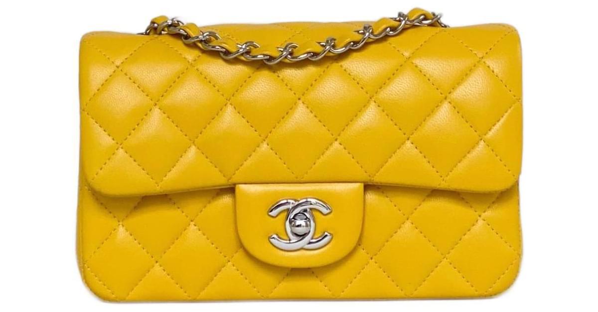 Timeless Chanel mini rectangular Yellow Lambskin ref.943860 - Joli Closet
