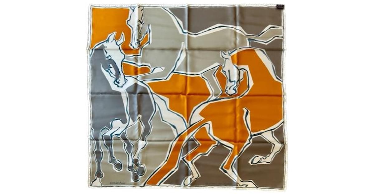 Hermès Hermes : Rare lined Sided Square The Dance of the Horses