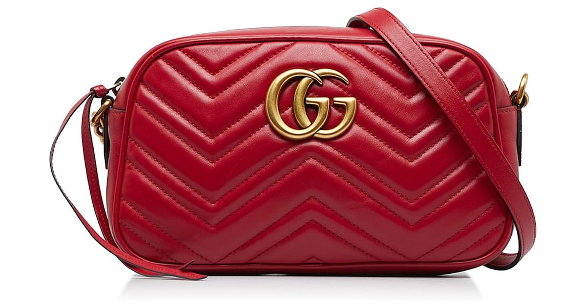 GG Marmont small shoulder bag in red leather